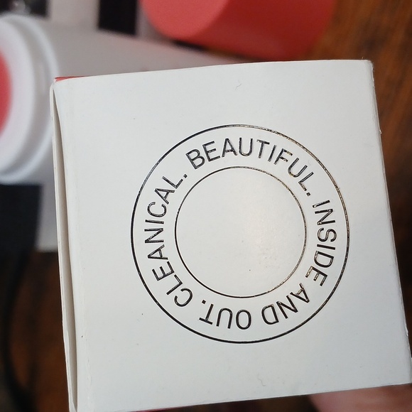 Good Clean Goop Beauty Body Oil Vitamin E - Picture 3 of 7